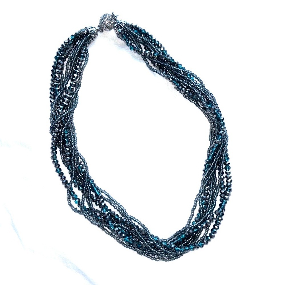 Premier Designs beaded necklace